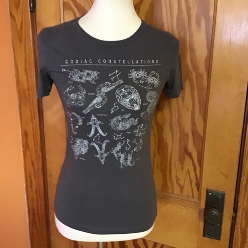 Fifth Sun Zodiac Constellations Graphic Tee | Vintage Astrology T-Shirt - Picture 9 of 10